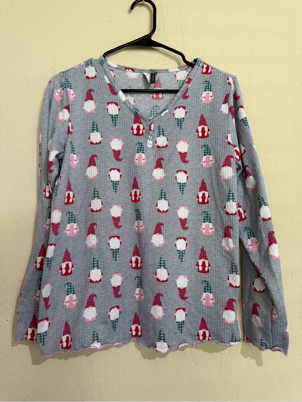 Cozy Gray Pajama Gnome Print Thermal Top and Bottom